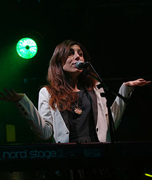 Julia Holter na festivalu Haldern Pop v roce 2013