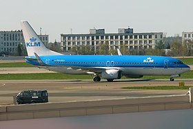 KLM, PH-BXU, Boeing 737-8BK (16456452485).jpg