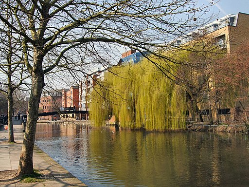 Kennet ^ Avon Canal at Reading - geograph.org.uk - 2863717