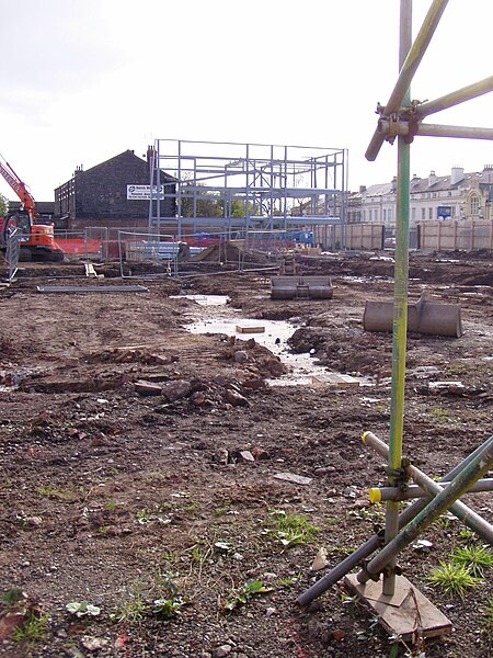 File:Kensington Community Centre being built 2.jpg