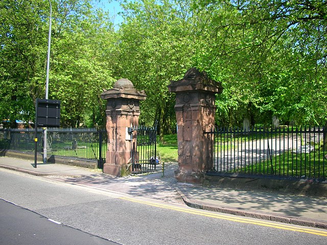 Gates and railings on Icknield Street: listed monument
