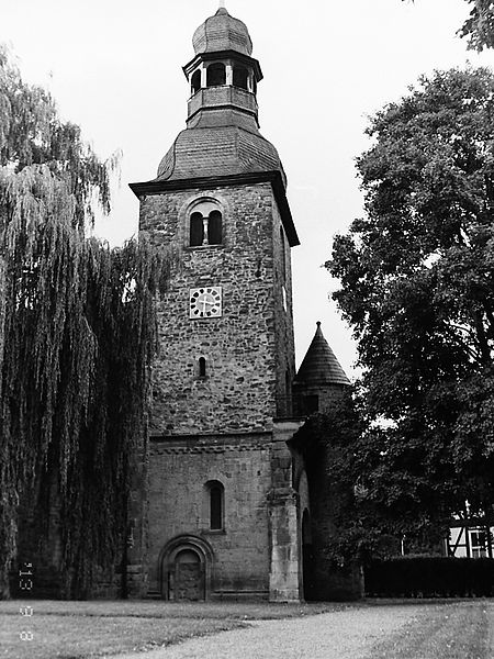 File:Klosterkirche Marienborn 04.jpg