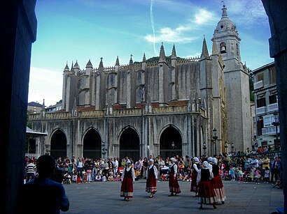 Cómo llegar a Basílica de la Asunción de Nuestra Señora (Lequeitio) en transporte público - Sobre el lugar