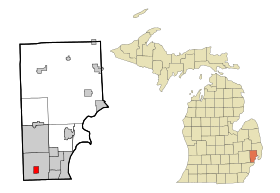 Macomb County Michigan Incorporated and Unincorporated areas Center Line Highlighted.svg