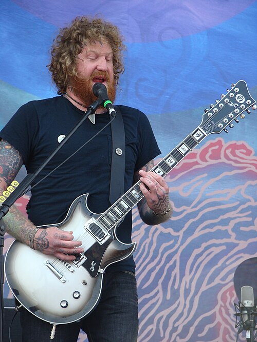 Brent Hinds performing in 2009.