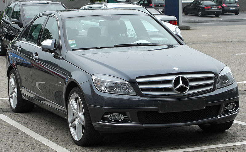 File:Mercedes C 320 CDI Avantgarde (W204) front 20100612.jpg