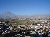 Pohled na Arequipu z Mirador de Sachaca