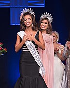 Miss United States 2015, Summer Priester, crowning Alayah Benavidez during the Miss United States 2016 competition.