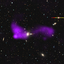 Radio emission around NGC 612 NGC 612 in optical and radio wavelengths.png