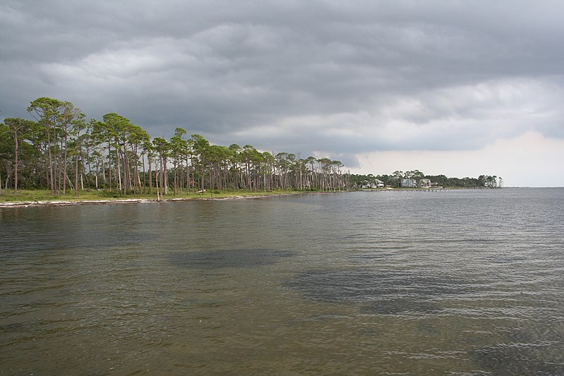 File:Navarre Sound Shore - panoramio.jpg