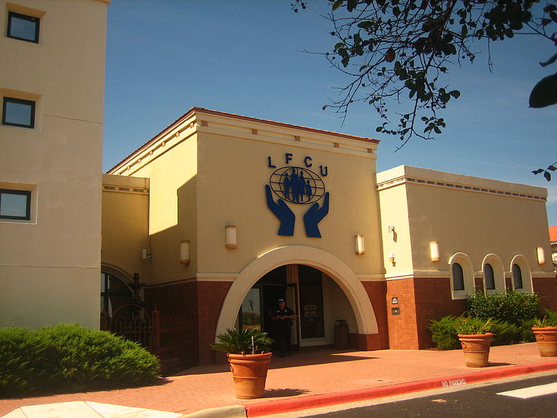 File:New Laredo Federal Credit Building IMG 1836.JPG