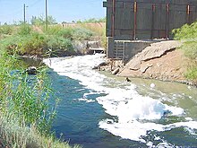 The New River passes from Mexicali, Baja California, to the Imperial Valley, and on to the Salton Sea. Nrborderborderentrythreecolorsmay05-1-.JPG