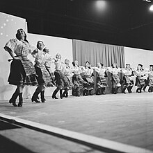 Optreden van het Moisejev Ballet uit Moskou in de Ahoy te Rotterdam, Bestanddeelnr 911-7957.jpg