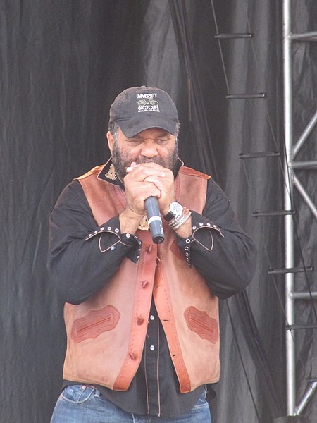 File:Otis Taylor, Ottawa Bluesfest 2009 - by Mike Gifford.jpg