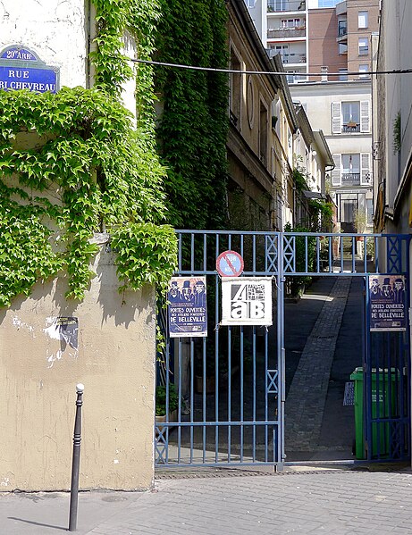 File:P1100416 Paris XX rue Henri-Chevreau voie V 20 rwk.JPG