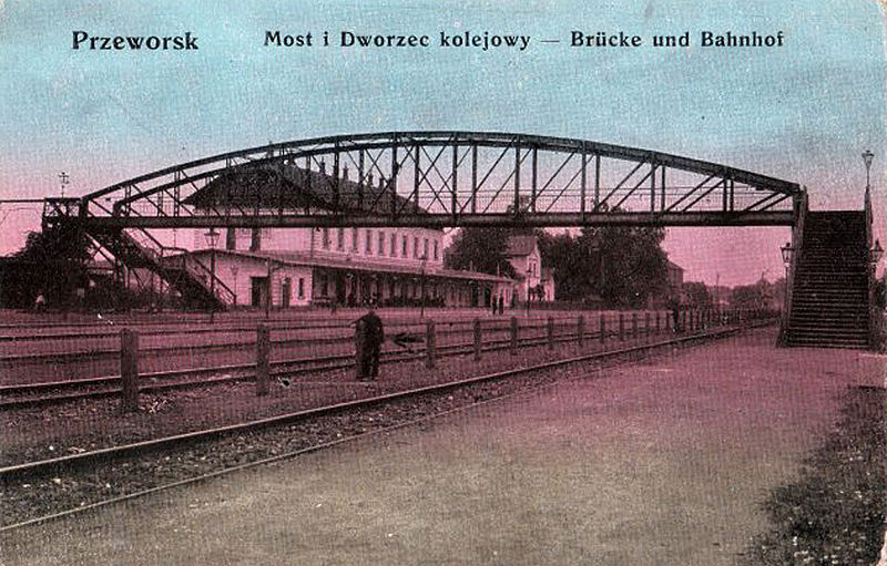 File:POL Przeworsk Dworzec Główny.jpg