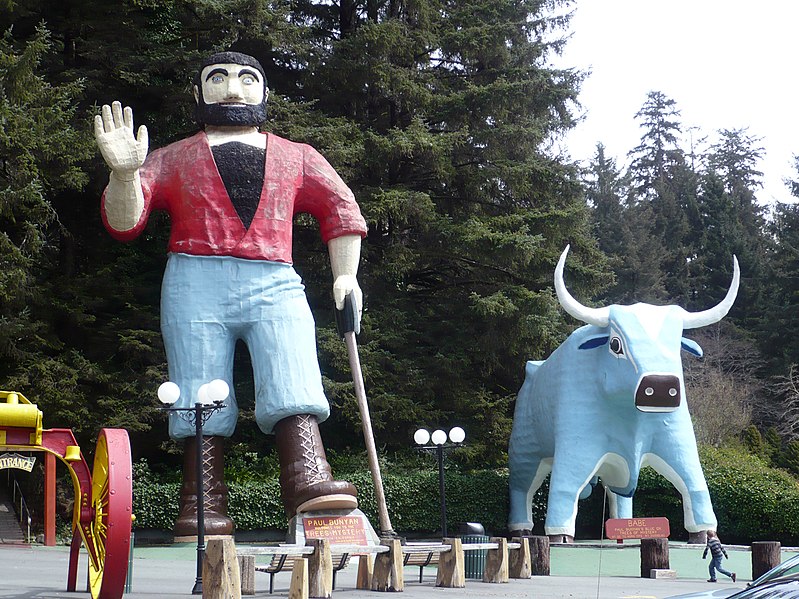 File:Paul Bunyan and Babe Klamath California.jpg.