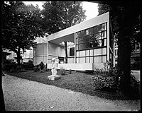 Pavillon L'Esprit Nouveau.jpg