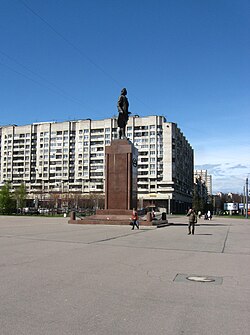 Peter den store monumentet på Pribaltiyskaya-torget, St.  Petersburg.jpg