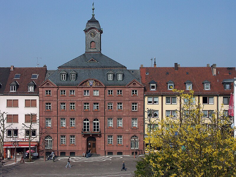 Fitxategi:Pirmasens, Altes Rathaus 2.jpg