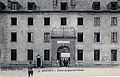 L'entrée du Quartier Clisson (caserne) vers 1910 (carte postale Artaud et Nozais).
