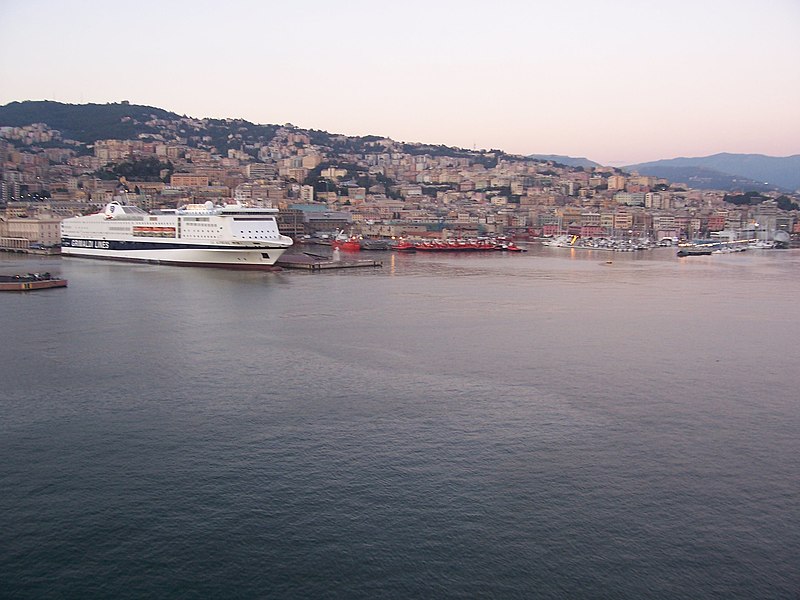 File:Porto di genova - panoramio.jpg