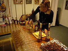 Stanowisko Muzeum Narodowego Rosyjskiej Wódki - testowanie Shustov brandy