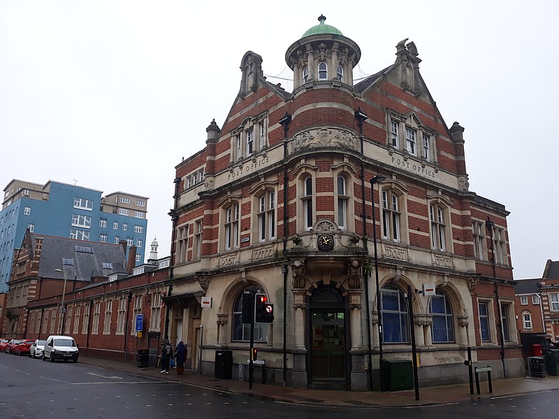 File:Post Office, Aldershot, Hampshire.jpg