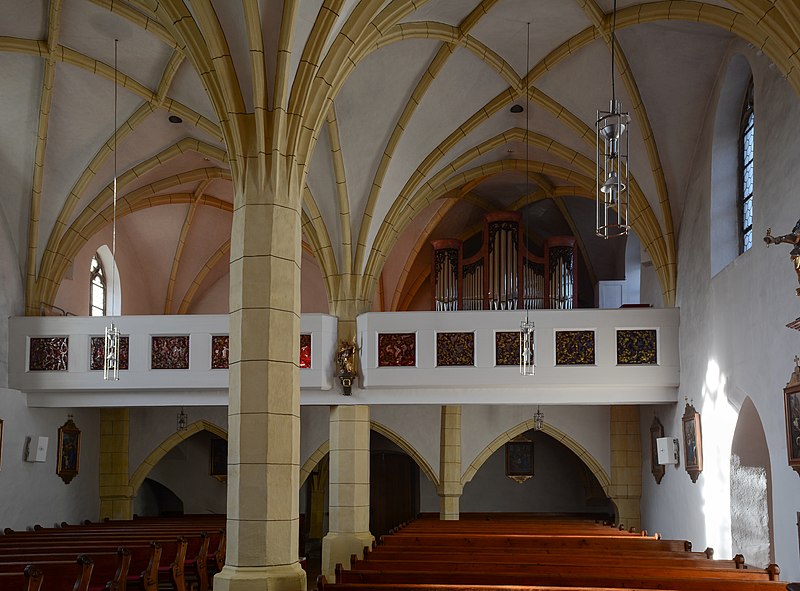 File:Prambachkirchen Pfarrkirche Empore.jpg