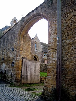 The gateway Priory gateway - Stoke sub Hamdon - geograph.org.uk - 1556535.jpg