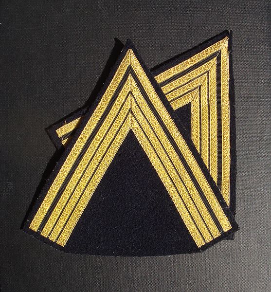 File:PrytaneeSergentMajorInsignas.JPG