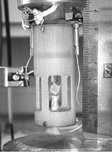 Fig. 3: The sample assembly for a RUS variable-temperature measurement. RUS 5.jpg