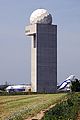 Torre de radar del aeropuertu de Luxemburgu.