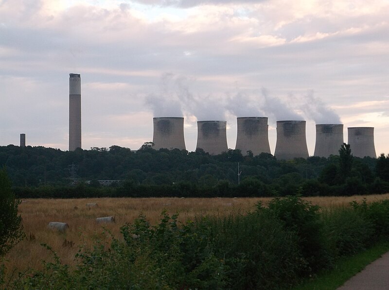 File:Ratcliffe-on-Soar power station from Erewash Canal towpath.JPG