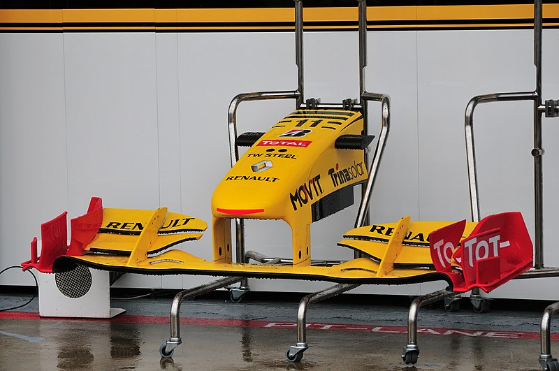 File:Renault R30 Front wing.jpg