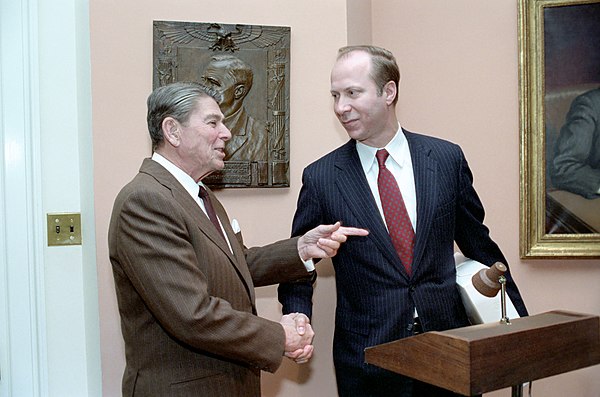 Gergen with President Ronald Reagan in 1984