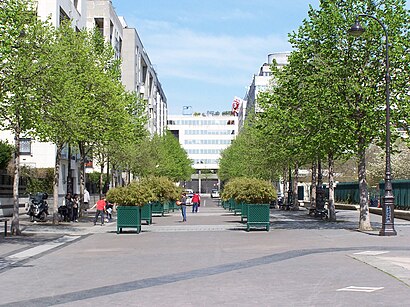 Comment aller à Rue Jacques Hillairet en transport en commun - A propos de cet endroit