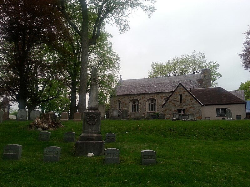 File:Rural Cemetery, Worcester (14175338386).jpg