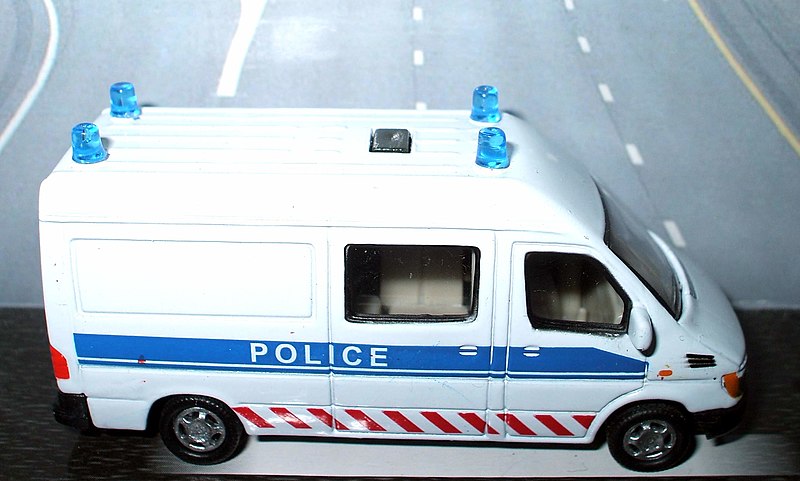 File:S306 Mercedes Sprinter van - France National Police older livery (5039279244).jpg