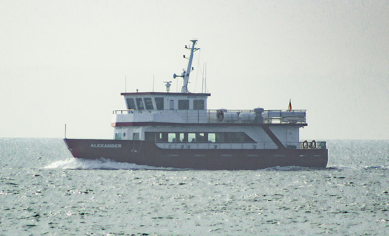 File:Schiff Alexander (Sassnitz).jpg