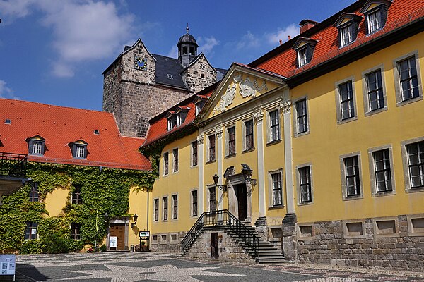 Ballenstedt Castle, courtyard