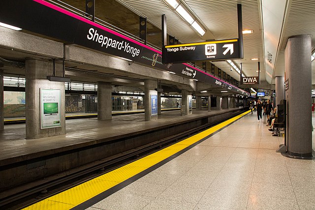 The roughed-in Spanish solution island platform in Sheppard–Yonge station