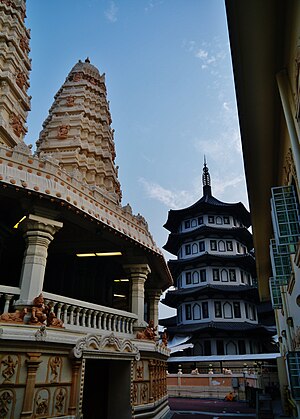 Singapore Tempel Sri Sivan 3.jpg