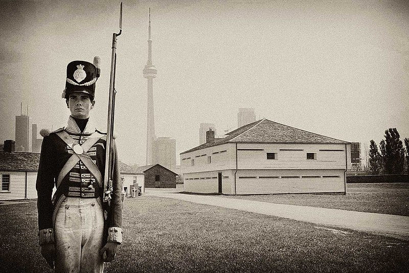 File:Soldier at Fort York.jpg