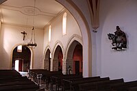 Vue de l'église côté porche.