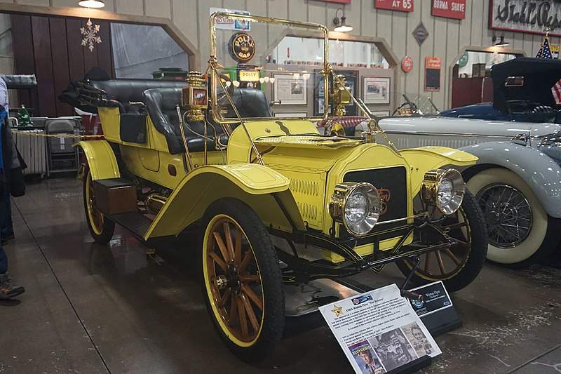 File:Stahls Automotive Collection December 2021 058 (1904 Winton Flyer from "The Reivers").jpg