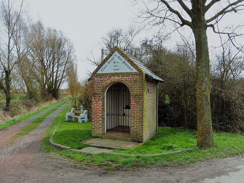 File:Steenwerck Chapelle Notre Dame de Bon Secours.jpg