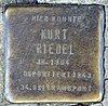 Stolperstein Solmsstr 42 (Kreuzb) Kurt Riedel.jpg