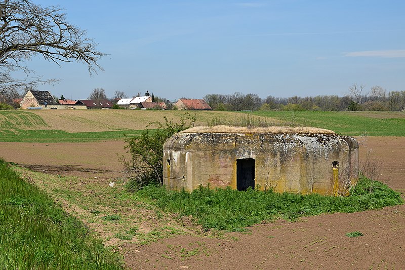 File:Strkovice 2021-05-09 Řopík.jpg