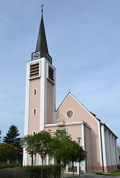 File:Sudoměřice - kostel Krista Krále, obr01.jpg